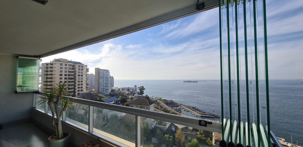 Cam Balkon Detay